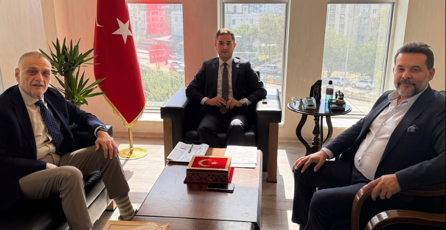 Defne Kaymakamı Oğuz Cem Murat’ı Ziyaret